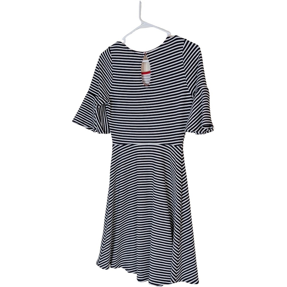 Gilli Womens Black White Striped Bell Sleeve Fit Flare Dress Medium D12434 USA‎